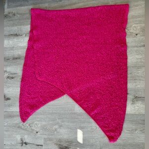 London Fog Fuchsia Pink Acrylic Boucle Knit Shawl Wrap - OS